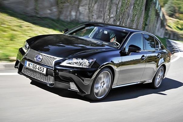 Lexus GS 450h überzeugt mit niedrigem Kraftstoffverbrauch